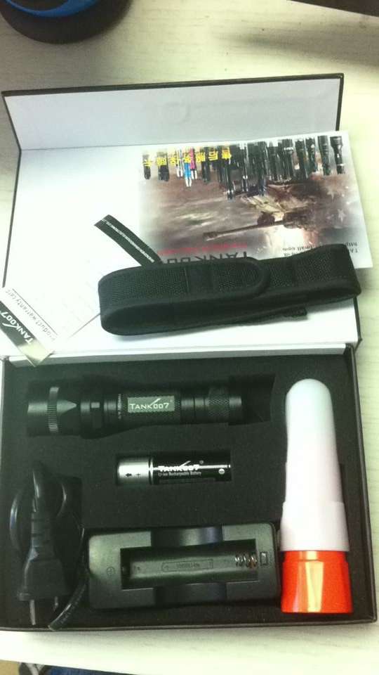 Tank007戰術手電PT10評測